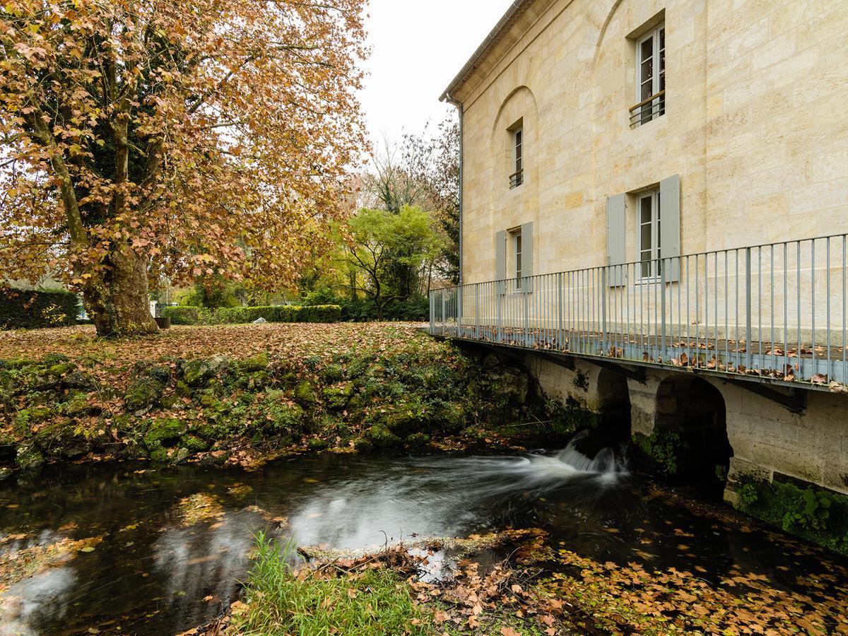 Hotel Le Domaine Du Moulin De Monjous Крадиньян Экстерьер фото