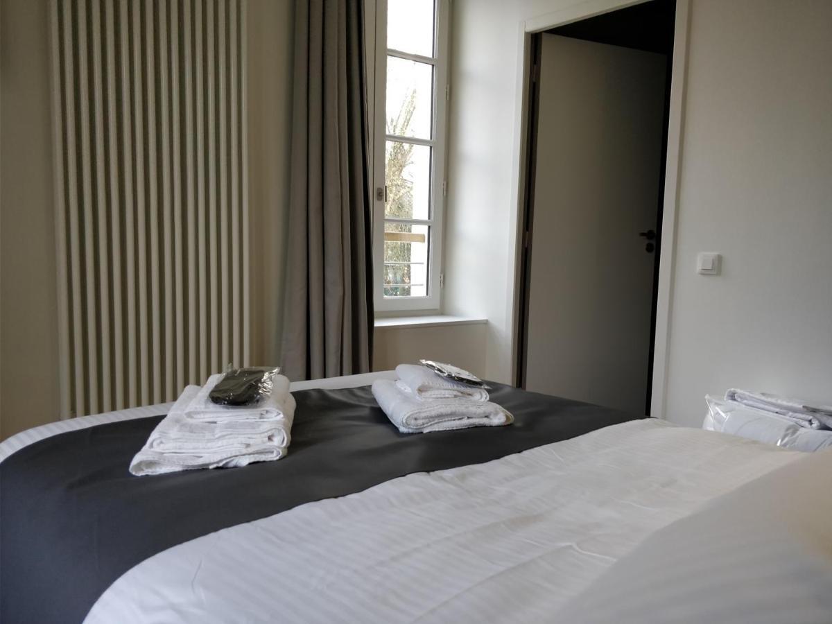 Hotel Le Domaine Du Moulin De Monjous Крадиньян Номер фото